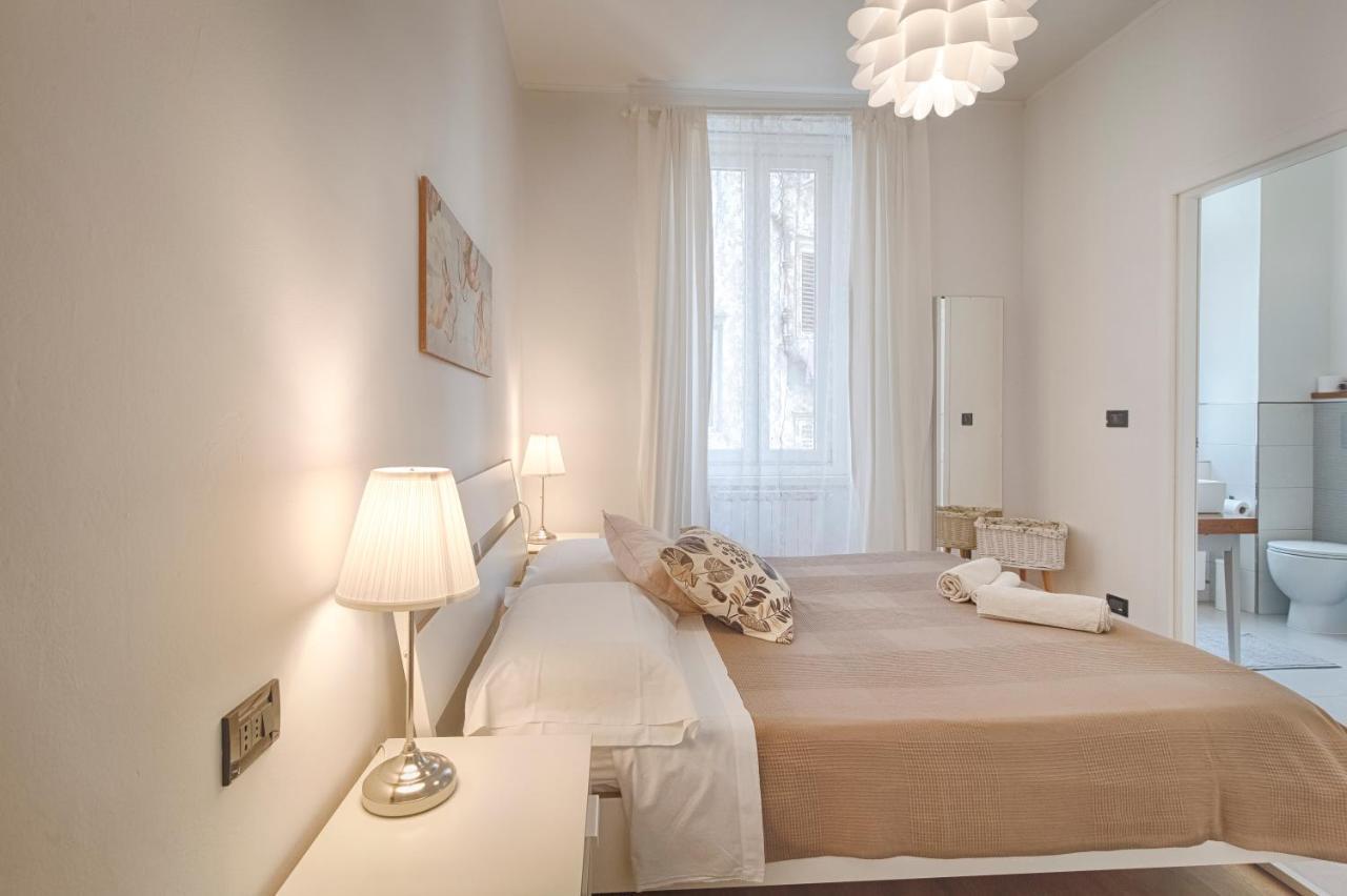 Mihaela Apartment - Charme Near The Station Trieste Exteriör bild
